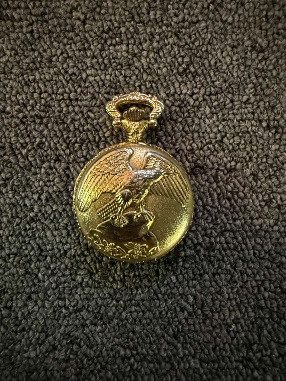Watch-it Quartz Gold-Tone Eagle Hunting Case Pocket Watch